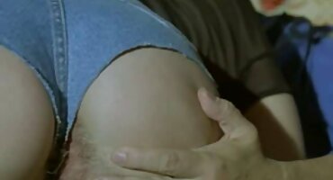 sex lồn anime Cumshot trên 4 mặt-làm việc trên gà với miệng và tay. sex nước ngoài